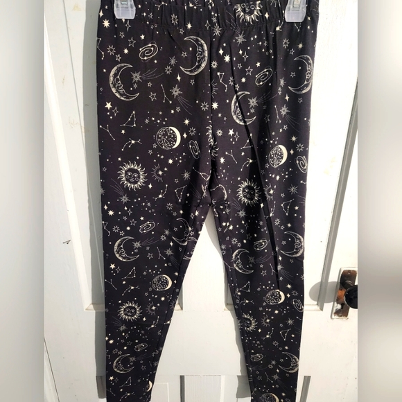 NWT 3 PAIRS- Cotton Leggings - Picture 8 of 9